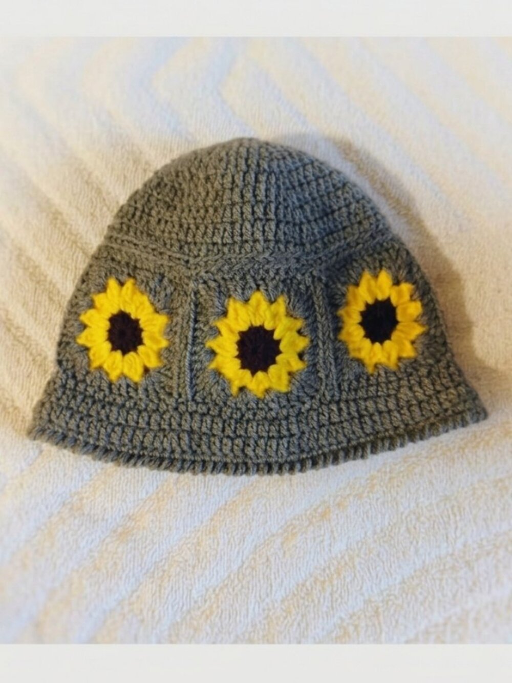 Handmade Crocheted Daisy Sunflower Bucket Hat